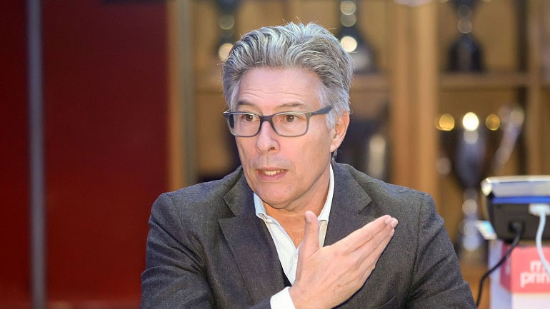 Αίτημα της ΑΕΚ για παρουσία του Περέιρα και στα τρία ματς με τον Ολυμπιακό